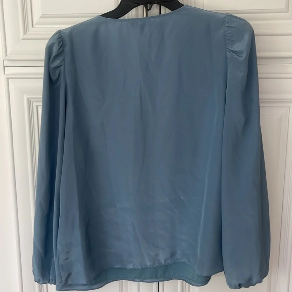 1.STATE Women's Balloon-Sleeve V Neck satin Blouse top slate blue size M - Picture 5 of 13